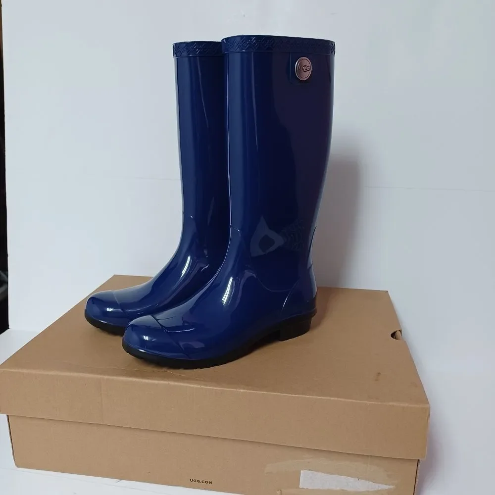 UGG Women's Navy Blue Shaye Glossy Waterproof Rubber Rain Boots Size 6